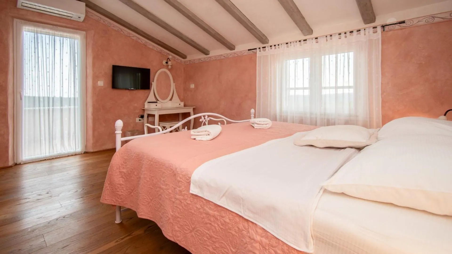 Villa Vlacich With Sea View Trgetari Croatia