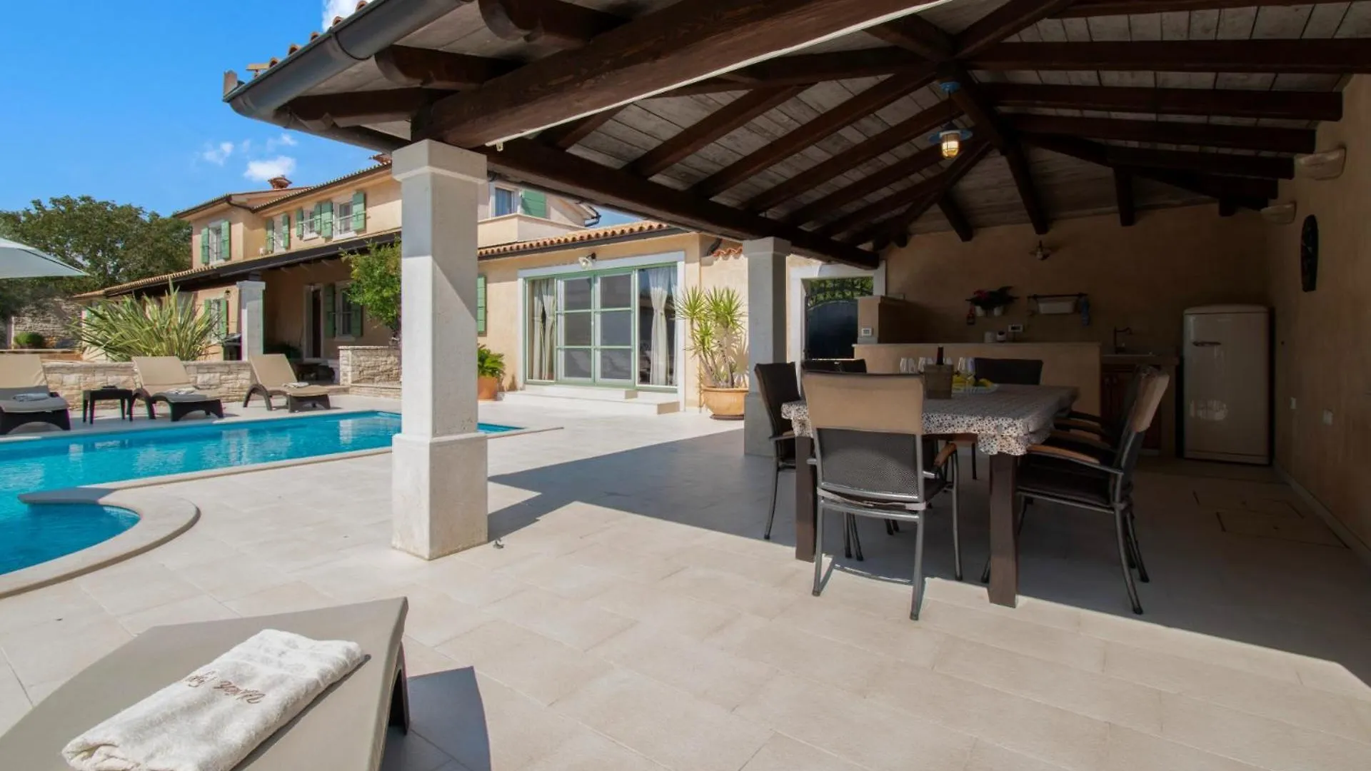 Villa Vlacich With Sea View Trgetari